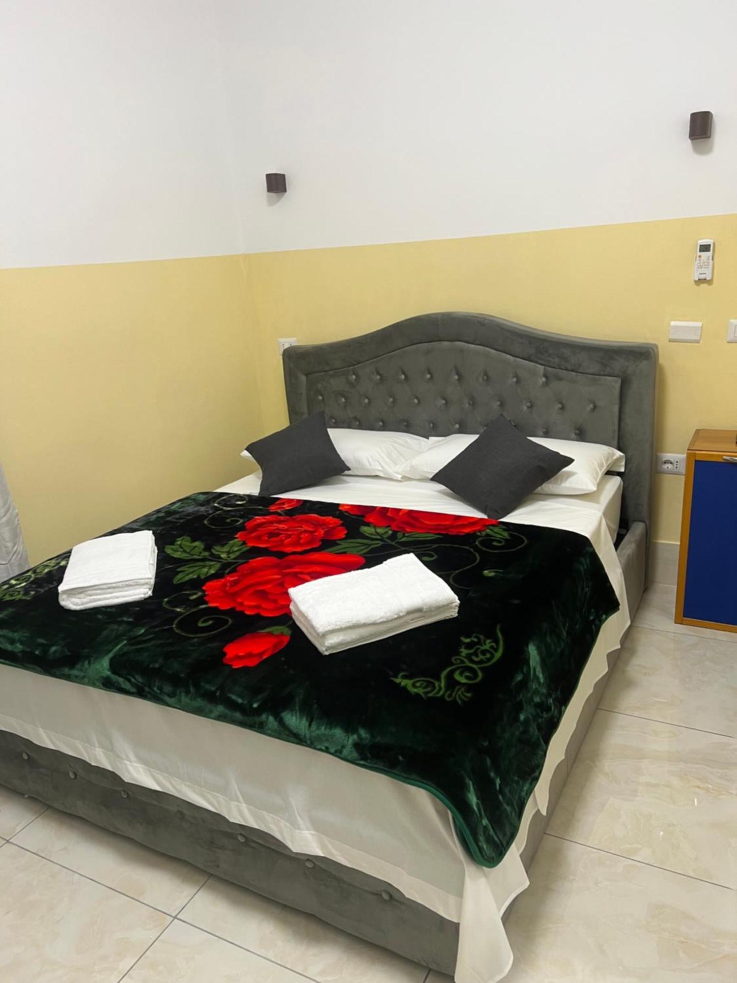 Bed and Breakfast Turati Termini Рим Экстерьер фото