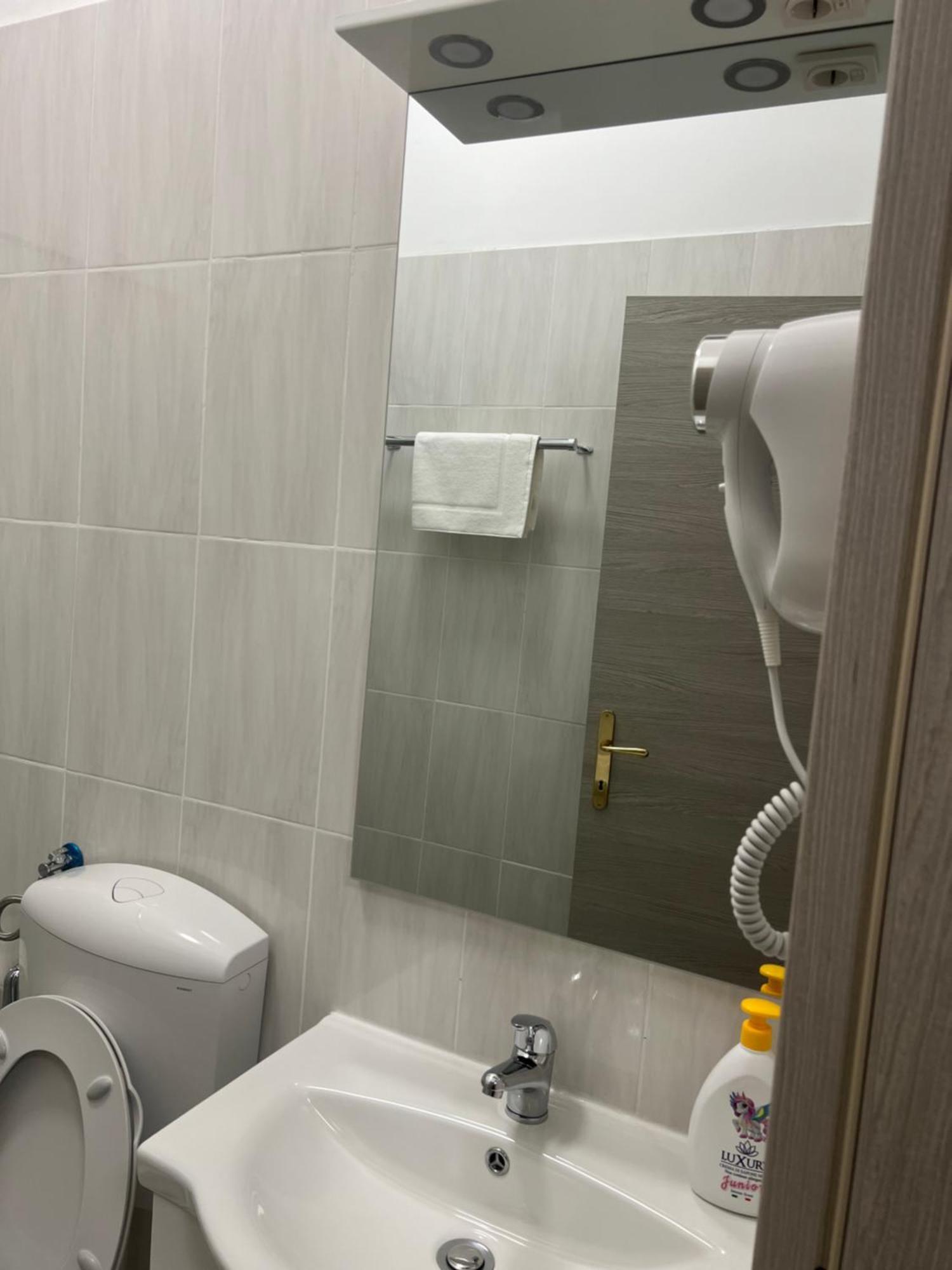 Bed and Breakfast Turati Termini Рим Экстерьер фото